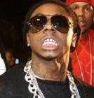 Lil Wayne vezeti a lemezeladási listát