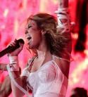 Miley Cyrus újabb villantgatós koncertje