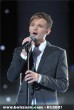 Puskás Péter énekli Csillagok címû számát az 57. Eurovíziós Dalfesztivál hazai második elõdöntõjén