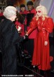 Lady Gaga találkozott a királynõvel