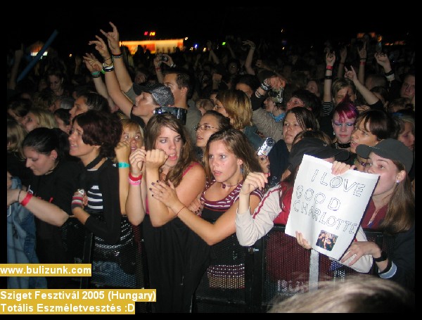 sziget2005bulizunk-com320.jpg